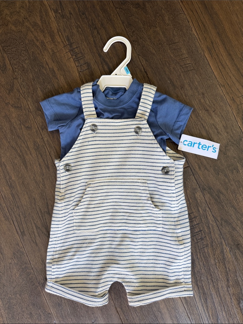 NWT Carter Baby Outfit 6M